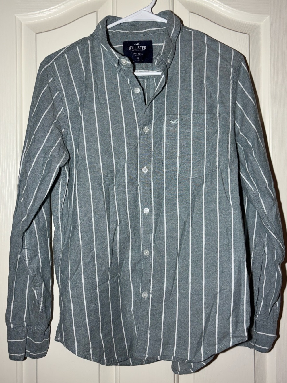 Hollister Men's Green Vertical Stripe Button-Down Shirt